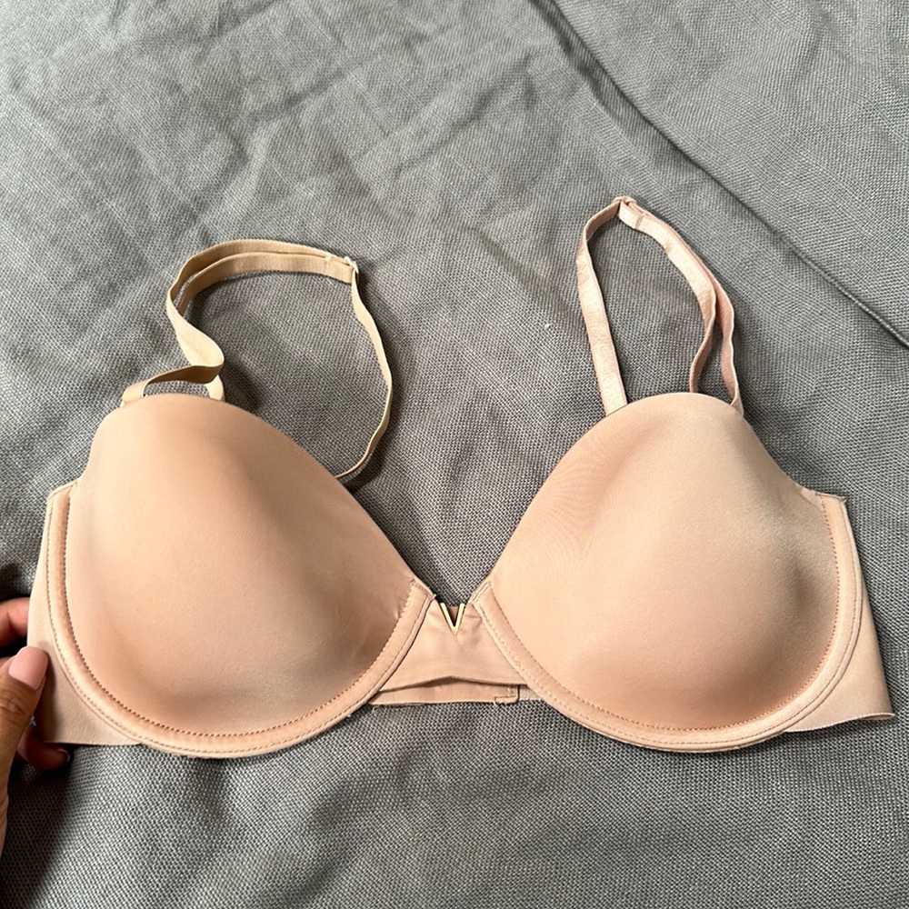 Victoria secret 32D Bra
